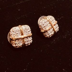 S.A.L Swarovski crystal earrings